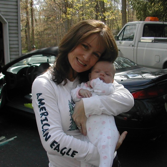 Meet your Posher, Laura - Picture 4 of 5